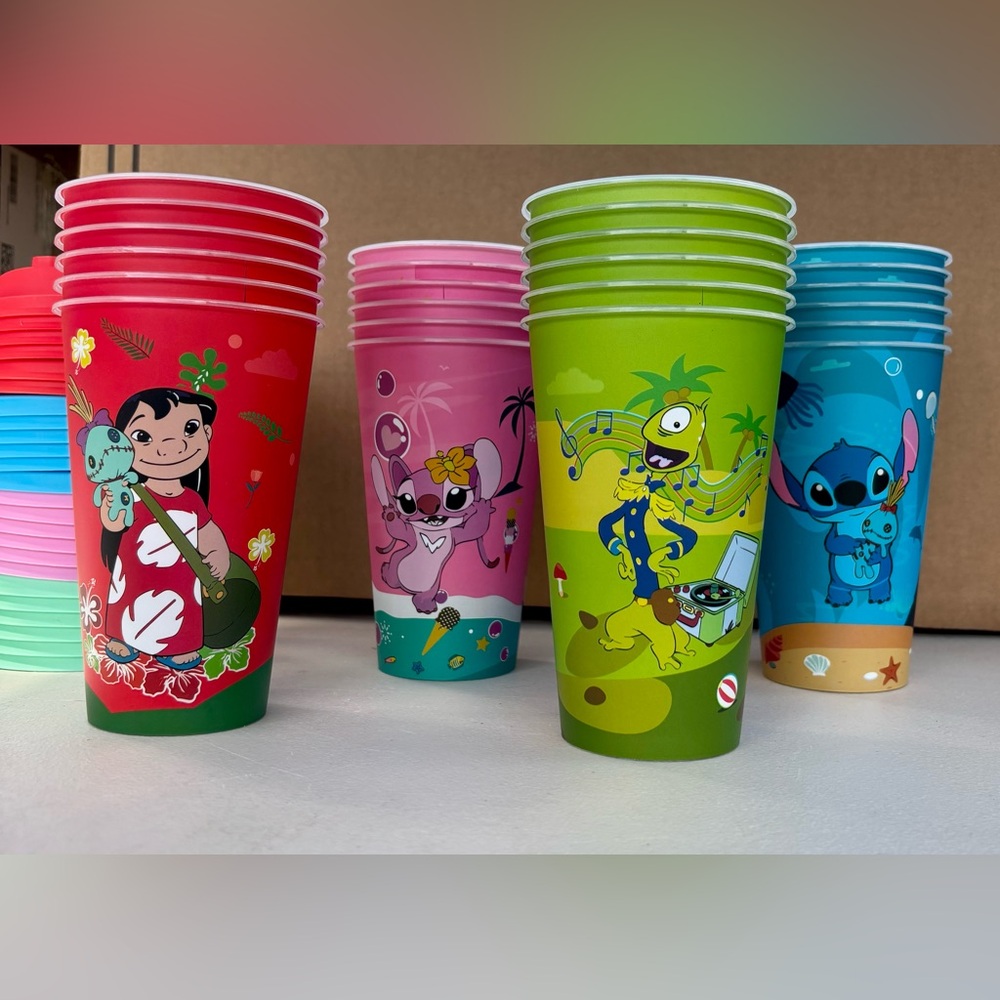 24 pack of Adorable Plastic 16oz Stitch Cups W| Lids Party Favors - Picture 2 of 2